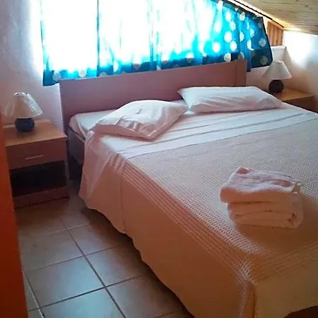 Flesvos 2* Pefkochori