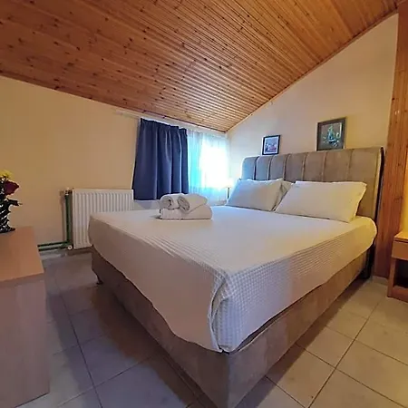 Flesvos Pefkochori
